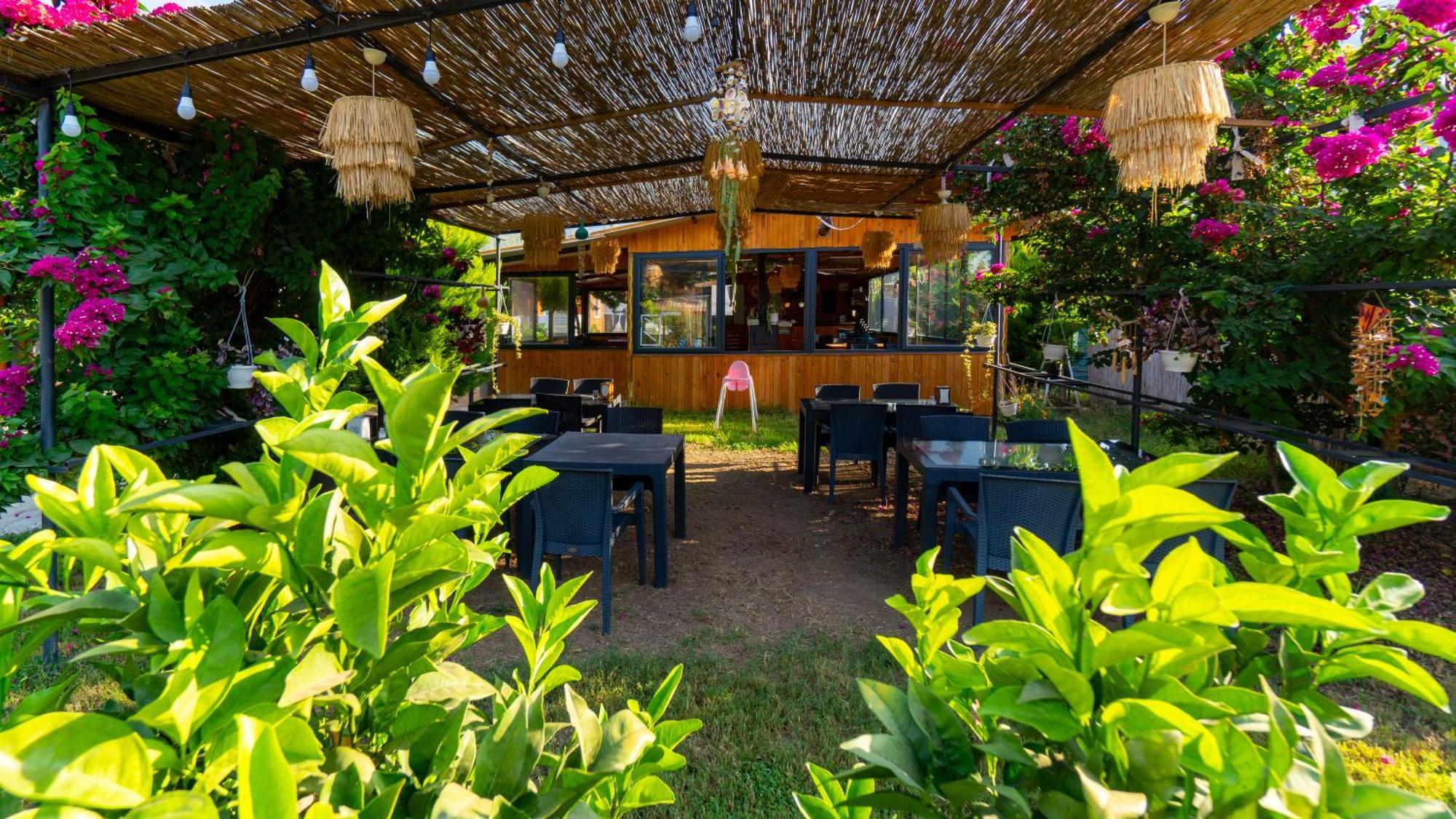Karaoez Ada Bungalows & Villa Экстерьер фото