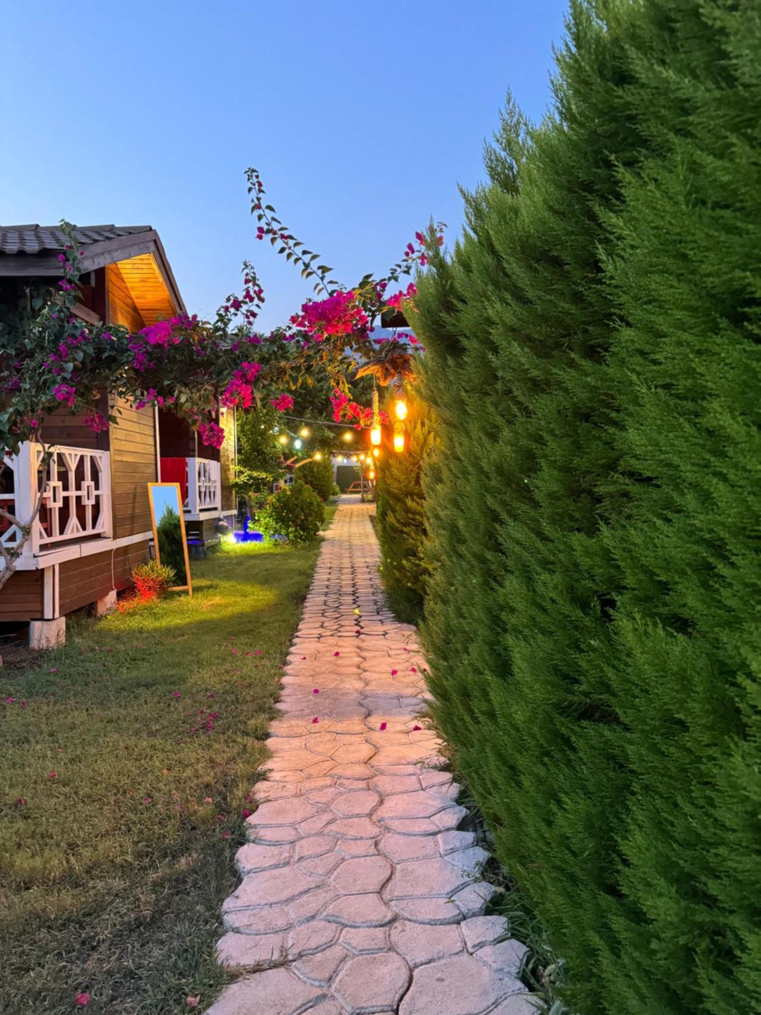 Karaoez Ada Bungalows & Villa Экстерьер фото